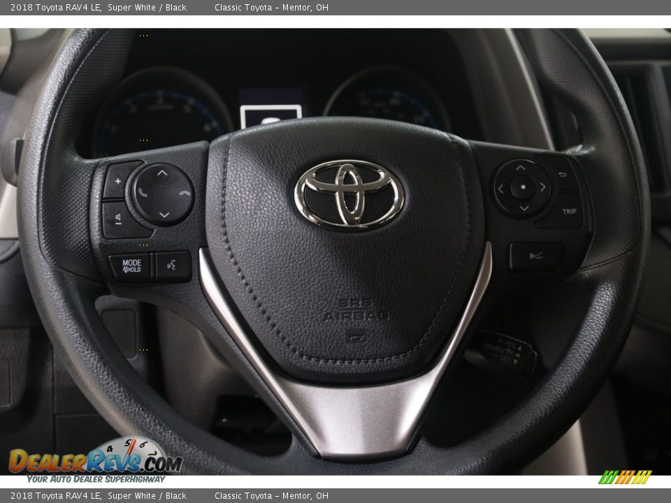 2018 Toyota RAV4 LE Super White / Black Photo #7