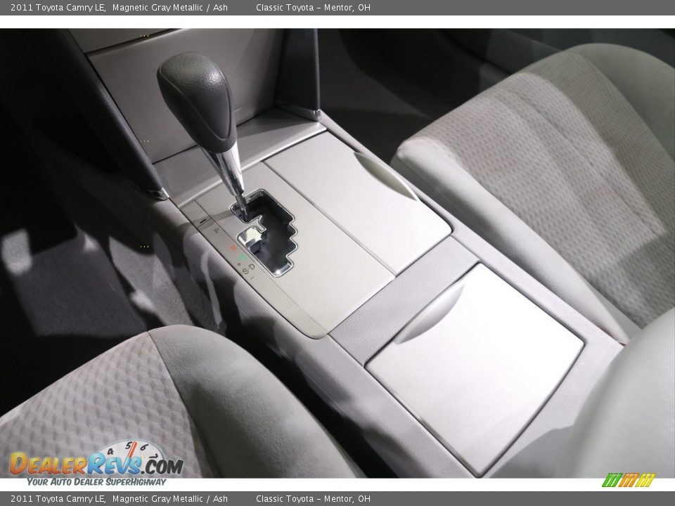 2011 Toyota Camry LE Magnetic Gray Metallic / Ash Photo #11