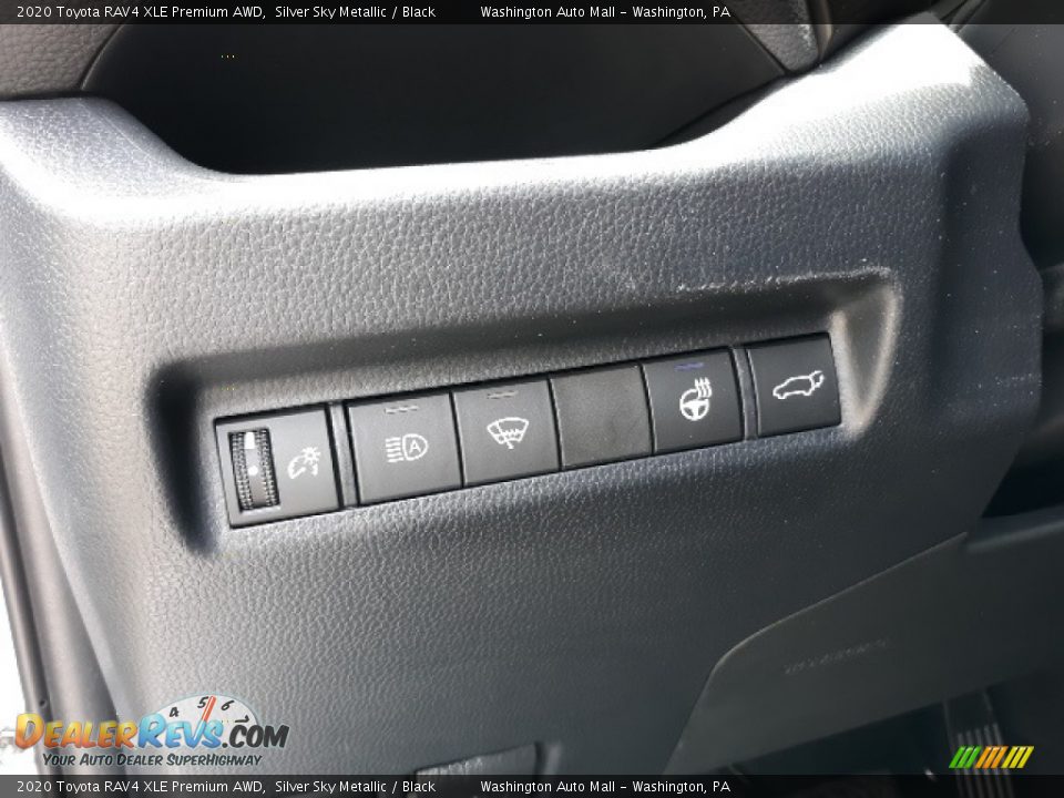 2020 Toyota RAV4 XLE Premium AWD Silver Sky Metallic / Black Photo #10