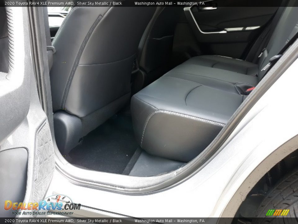 2020 Toyota RAV4 XLE Premium AWD Silver Sky Metallic / Black Photo #26