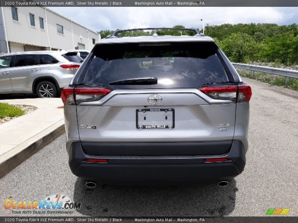 2020 Toyota RAV4 XLE Premium AWD Silver Sky Metallic / Black Photo #31