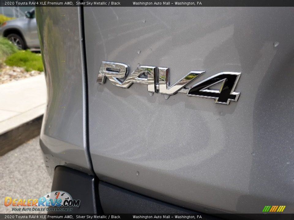 2020 Toyota RAV4 XLE Premium AWD Silver Sky Metallic / Black Photo #32