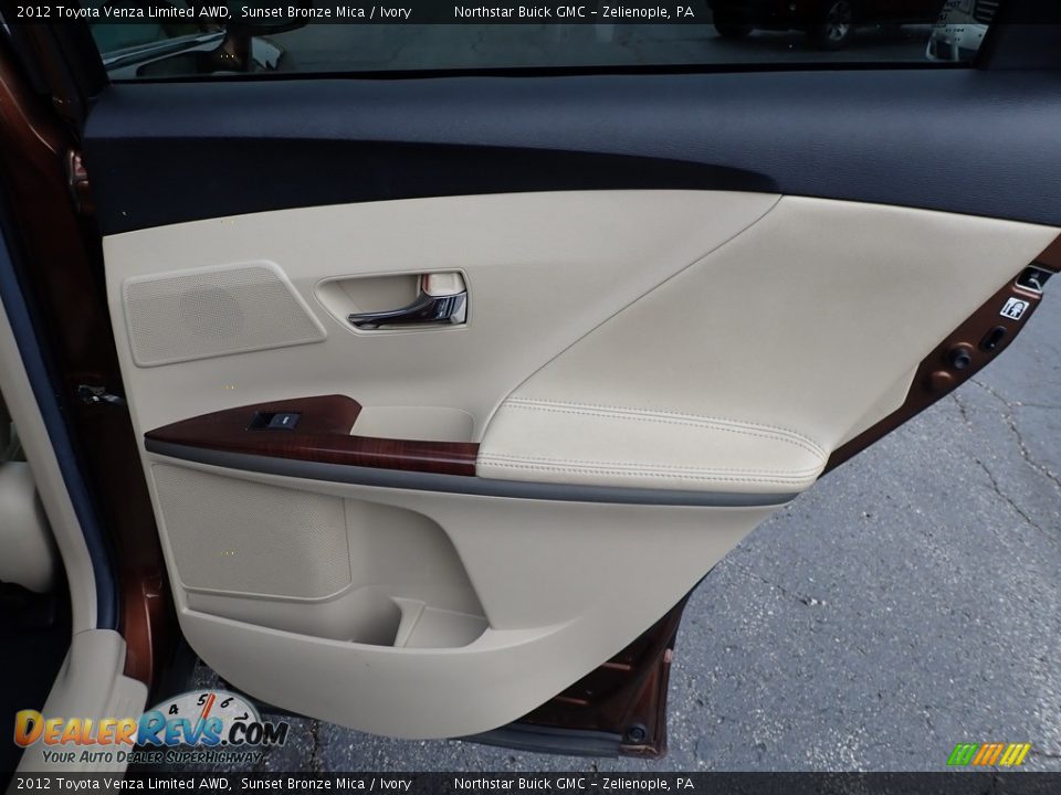 2012 Toyota Venza Limited AWD Sunset Bronze Mica / Ivory Photo #9
