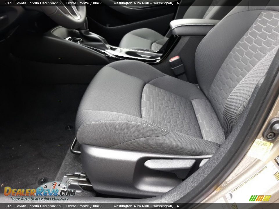 Front Seat of 2020 Toyota Corolla Hatchback SE Photo #20