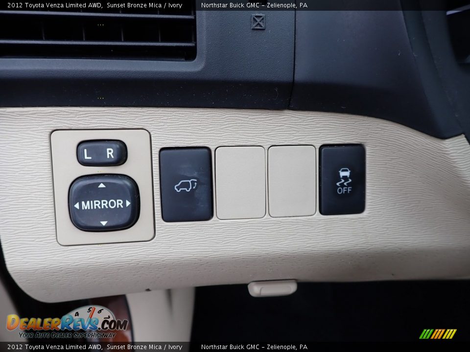 2012 Toyota Venza Limited AWD Sunset Bronze Mica / Ivory Photo #18