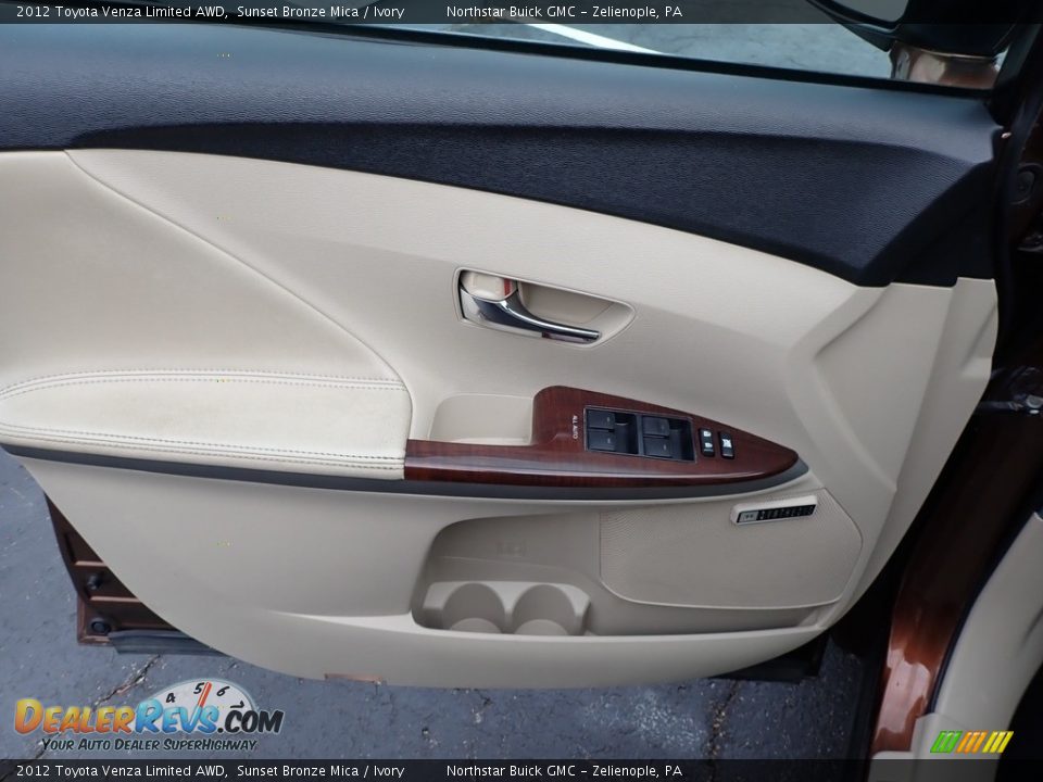 2012 Toyota Venza Limited AWD Sunset Bronze Mica / Ivory Photo #25