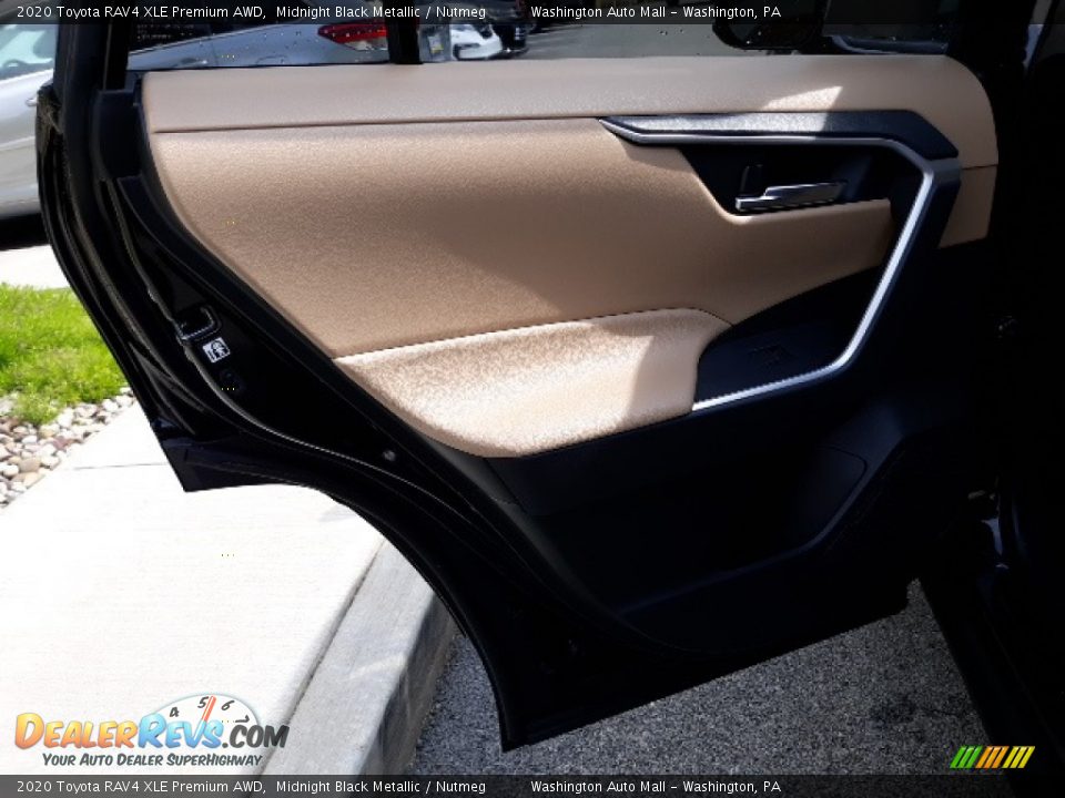 2020 Toyota RAV4 XLE Premium AWD Midnight Black Metallic / Nutmeg Photo #25