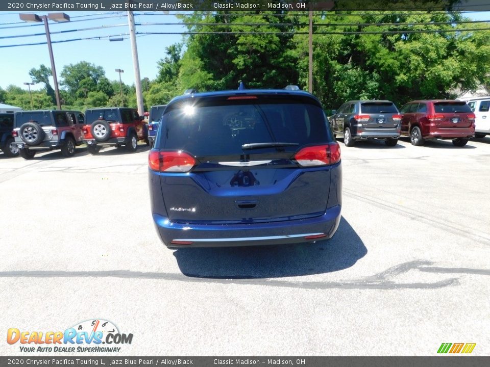 2020 Chrysler Pacifica Touring L Jazz Blue Pearl / Alloy/Black Photo #9