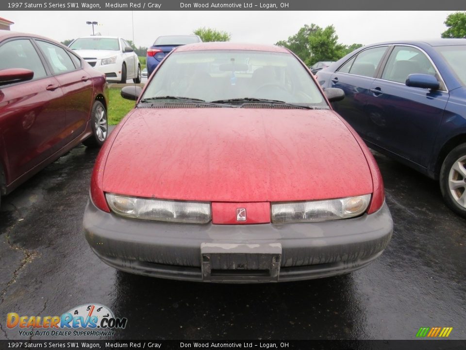 1997 Saturn S Series SW1 Wagon Medium Red / Gray Photo #4