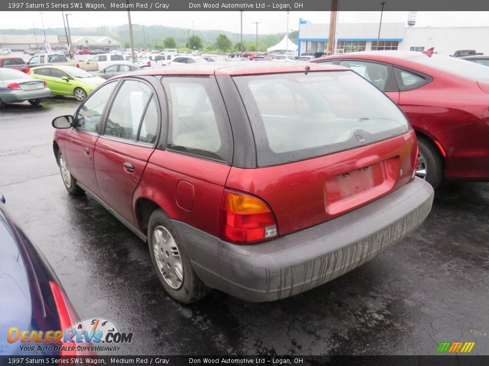 1997 Saturn S Series SW1 Wagon Medium Red / Gray Photo #8