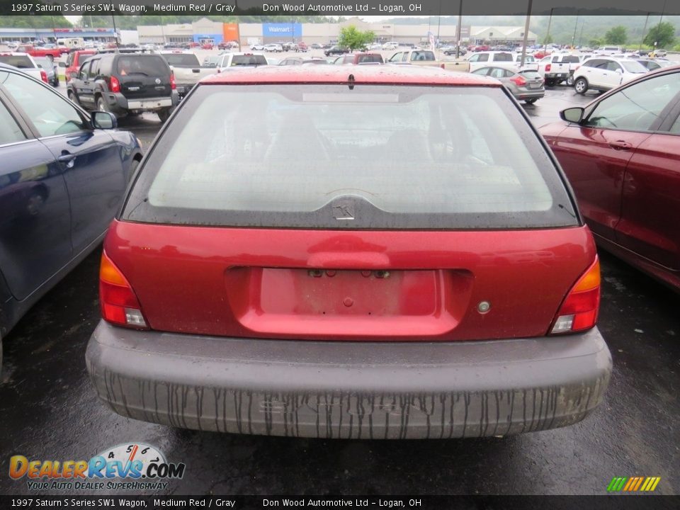 1997 Saturn S Series SW1 Wagon Medium Red / Gray Photo #9