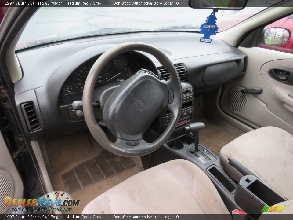 Gray Interior - 1997 Saturn S Series SW1 Wagon Photo #12