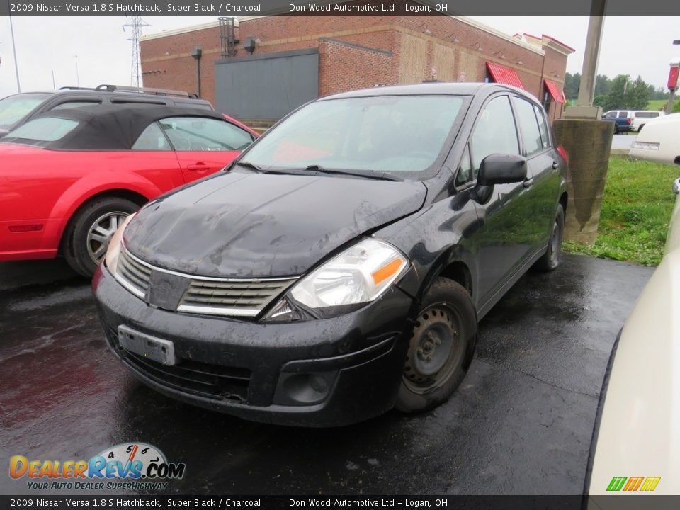 2009 Nissan Versa 1.8 S Hatchback Super Black / Charcoal Photo #5