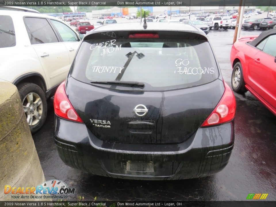 2009 Nissan Versa 1.8 S Hatchback Super Black / Charcoal Photo #9