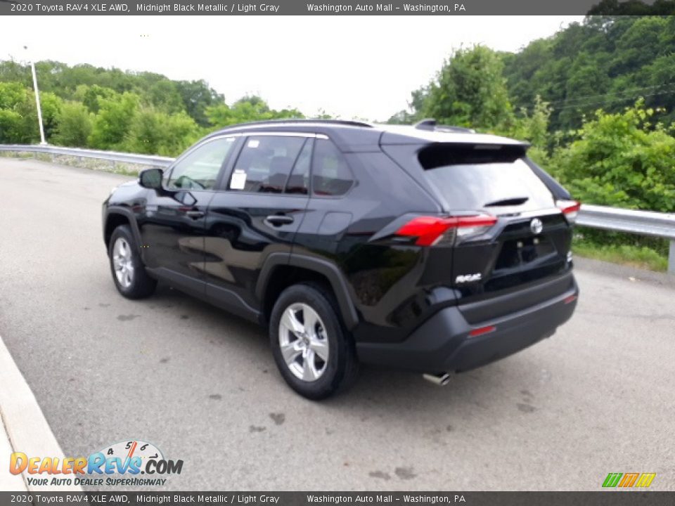 2020 Toyota RAV4 XLE AWD Midnight Black Metallic / Light Gray Photo #2