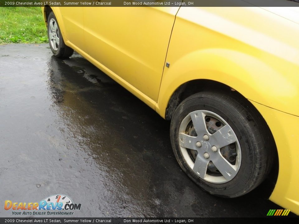 2009 Chevrolet Aveo LT Sedan Summer Yellow / Charcoal Photo #3