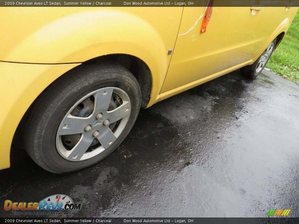 2009 Chevrolet Aveo LT Sedan Summer Yellow / Charcoal Photo #6