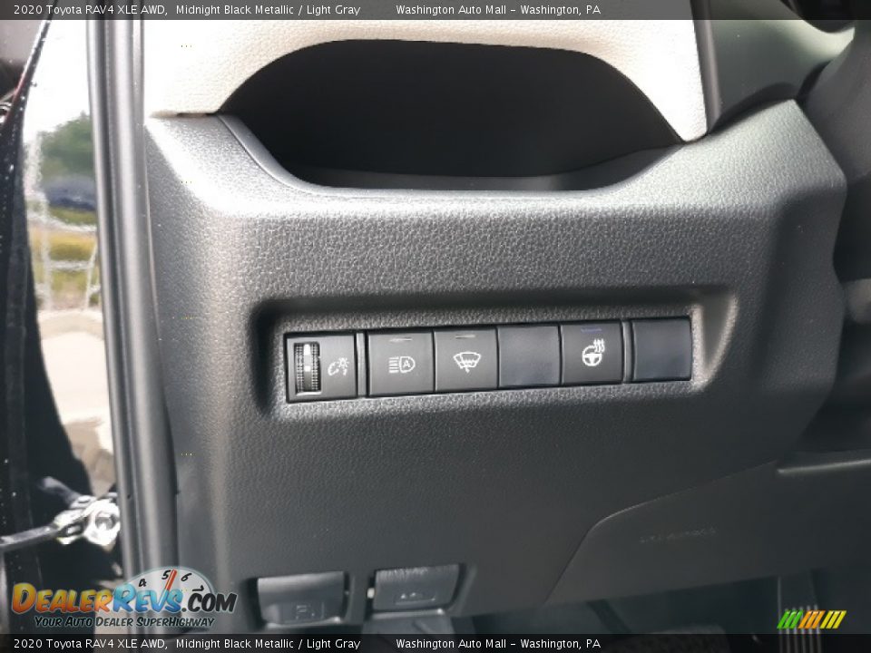 2020 Toyota RAV4 XLE AWD Midnight Black Metallic / Light Gray Photo #11