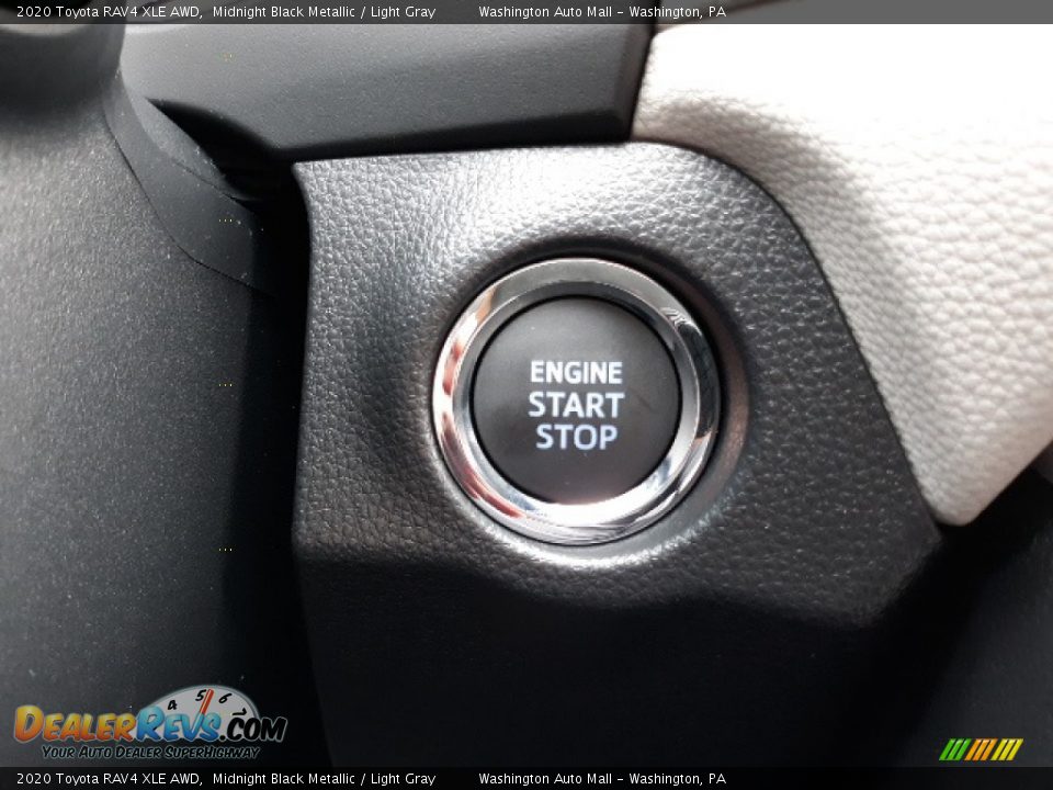 2020 Toyota RAV4 XLE AWD Midnight Black Metallic / Light Gray Photo #12