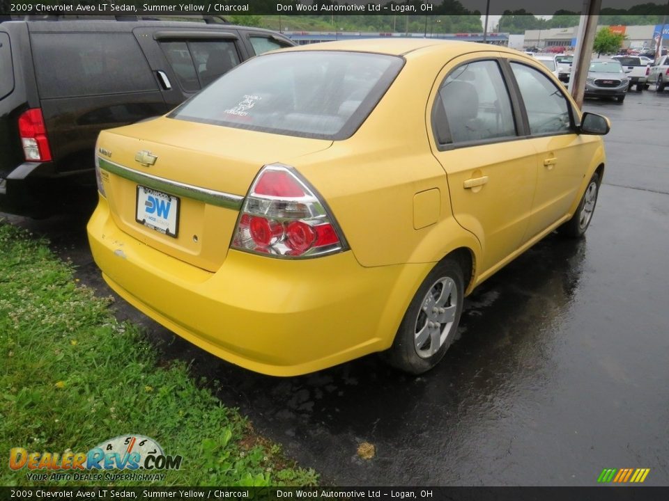 2009 Chevrolet Aveo LT Sedan Summer Yellow / Charcoal Photo #10