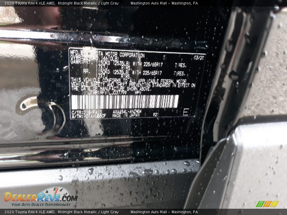 2020 Toyota RAV4 XLE AWD Midnight Black Metallic / Light Gray Photo #30