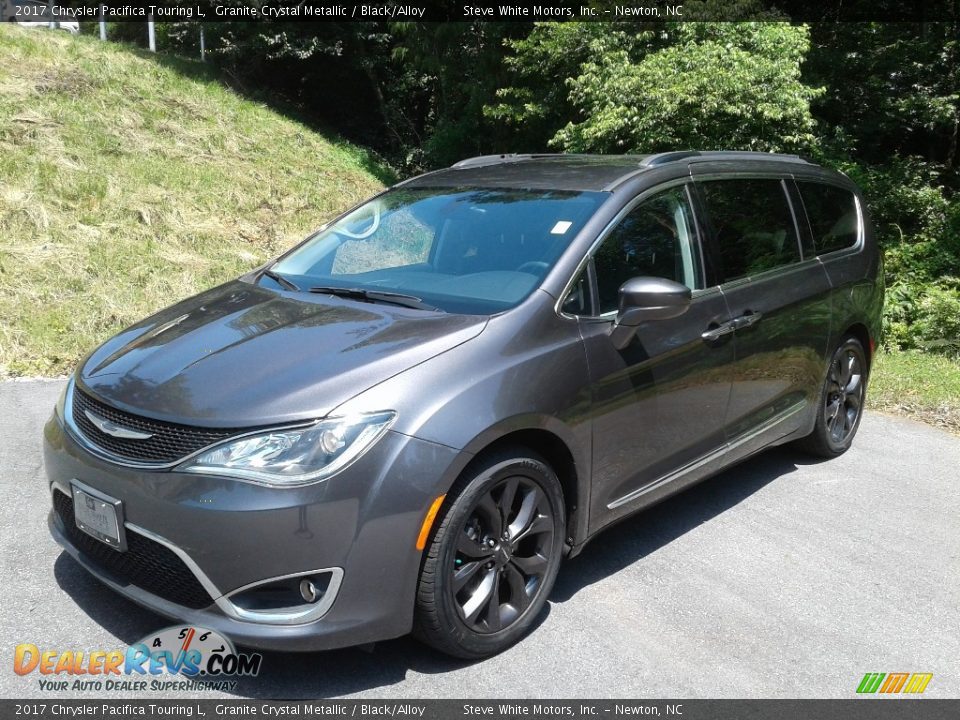 2017 Chrysler Pacifica Touring L Granite Crystal Metallic / Black/Alloy Photo #2