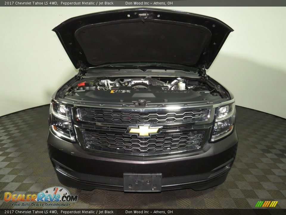 2017 Chevrolet Tahoe LS 4WD Pepperdust Metallic / Jet Black Photo #5