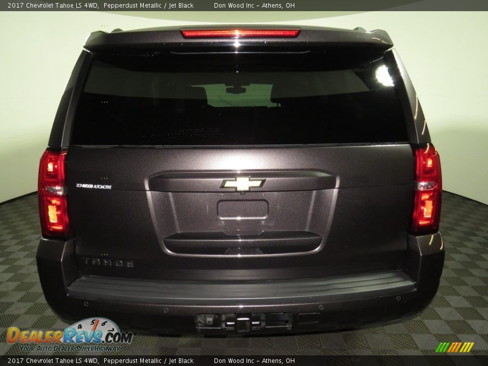 2017 Chevrolet Tahoe LS 4WD Pepperdust Metallic / Jet Black Photo #11