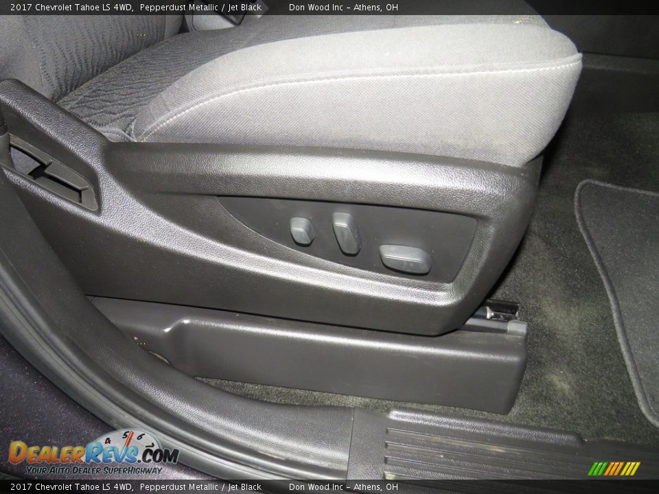 2017 Chevrolet Tahoe LS 4WD Pepperdust Metallic / Jet Black Photo #26