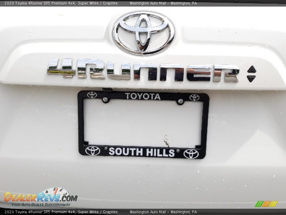 2020 Toyota 4Runner SR5 Premium 4x4 Super White / Graphite Photo #34