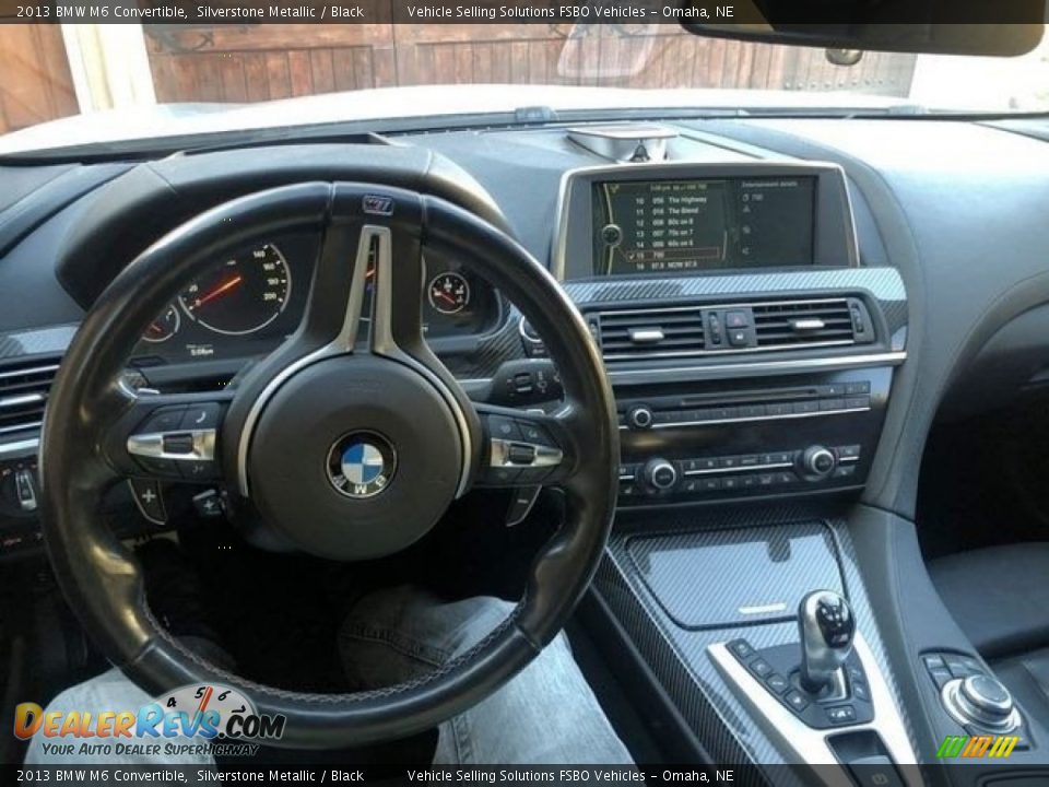 Dashboard of 2013 BMW M6 Convertible Photo #3