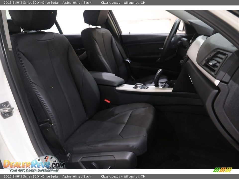 2015 BMW 3 Series 320i xDrive Sedan Alpine White / Black Photo #16