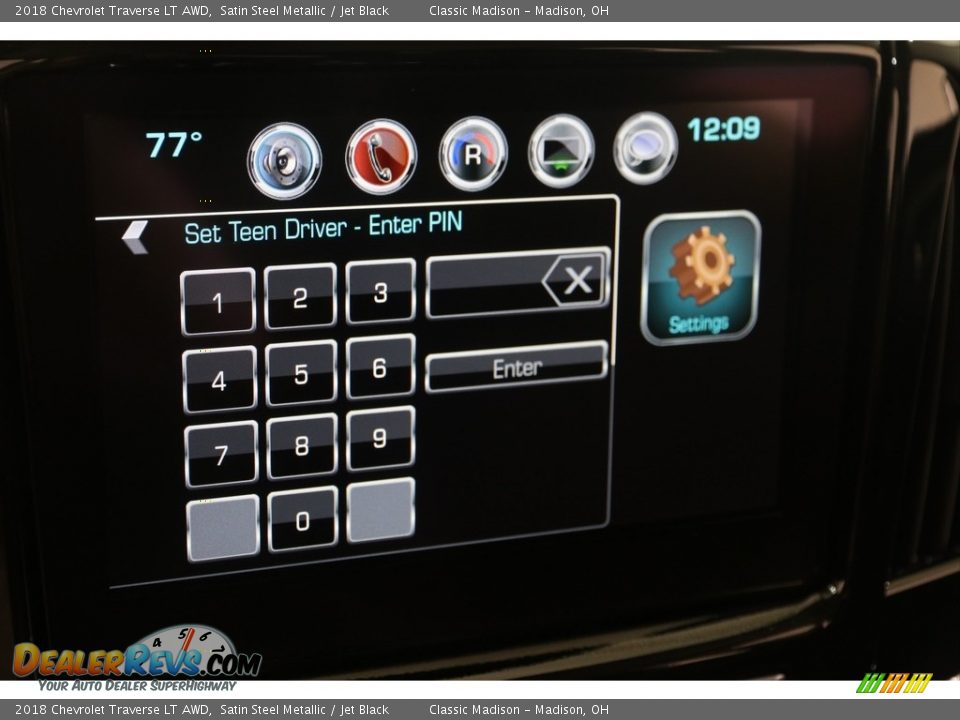 2018 Chevrolet Traverse LT AWD Satin Steel Metallic / Jet Black Photo #16