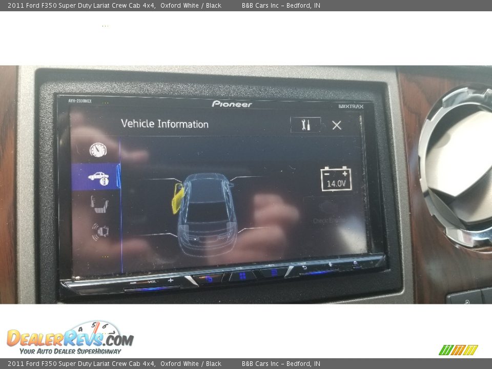 2011 Ford F350 Super Duty Lariat Crew Cab 4x4 Oxford White / Black Photo #19