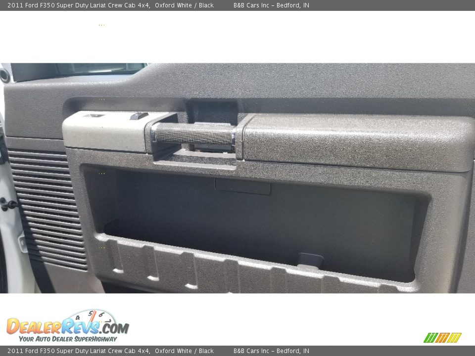 2011 Ford F350 Super Duty Lariat Crew Cab 4x4 Oxford White / Black Photo #25