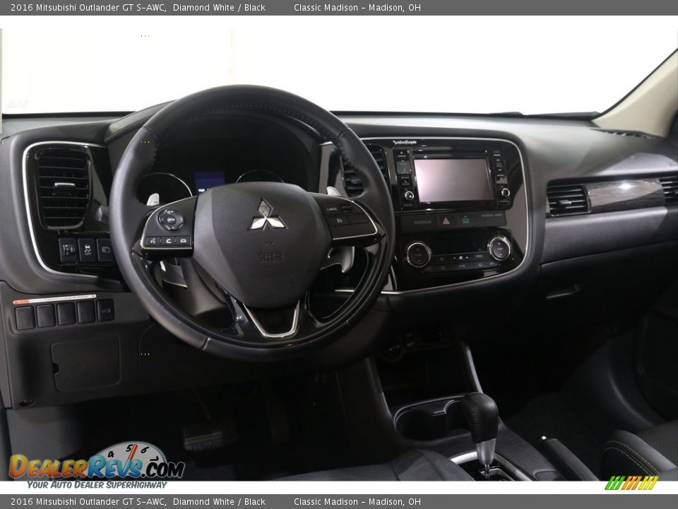 Dashboard of 2016 Mitsubishi Outlander GT S-AWC Photo #6