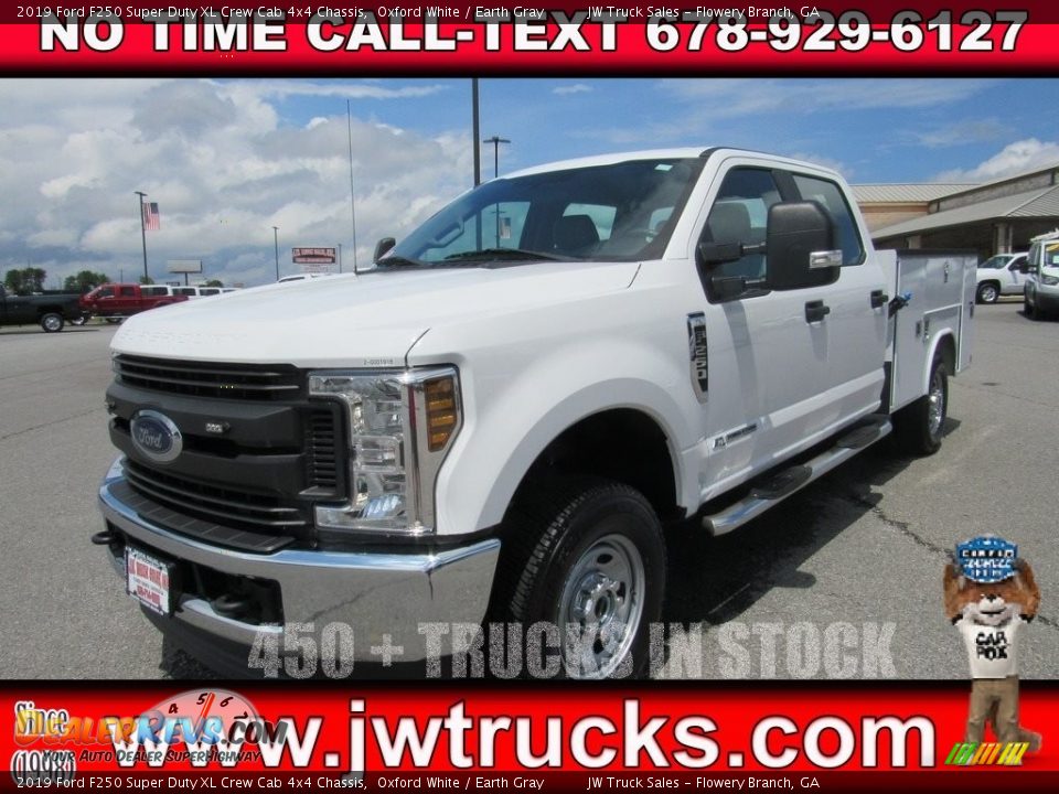 2019 Ford F250 Super Duty XL Crew Cab 4x4 Chassis Oxford White / Earth Gray Photo #1