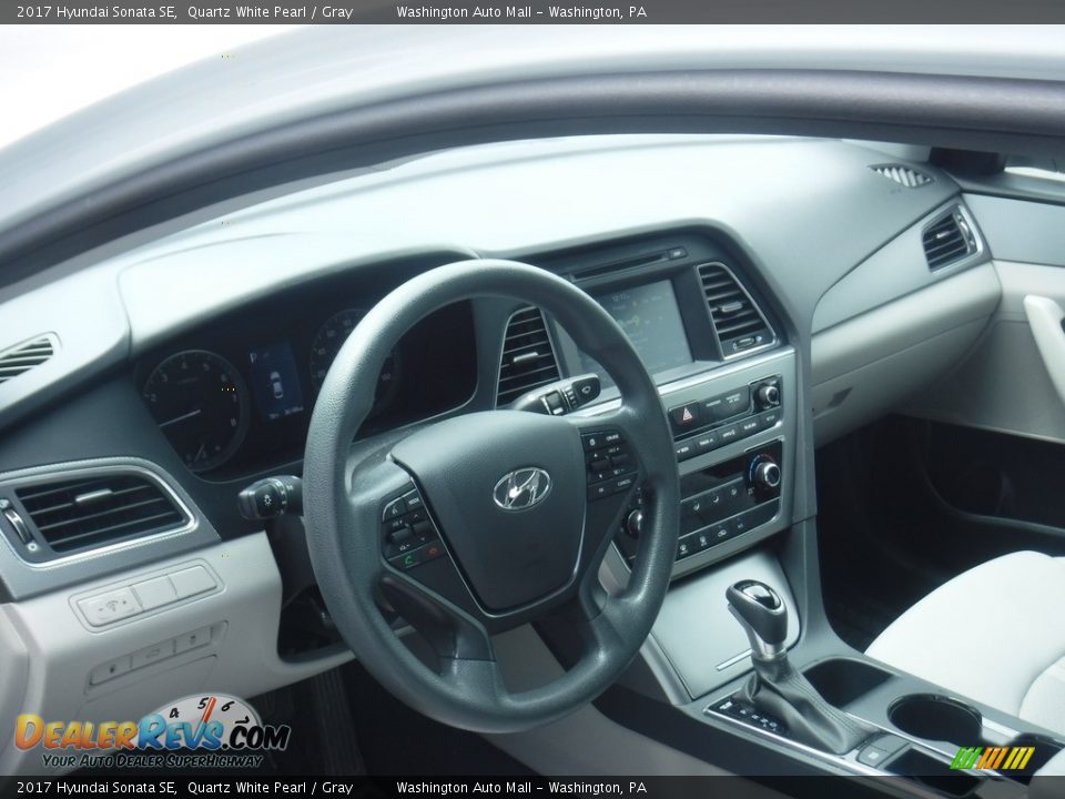 2017 Hyundai Sonata SE Quartz White Pearl / Gray Photo #10