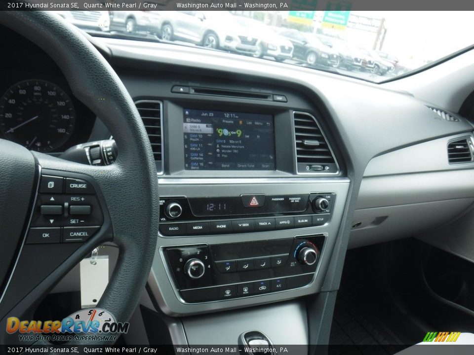 2017 Hyundai Sonata SE Quartz White Pearl / Gray Photo #16