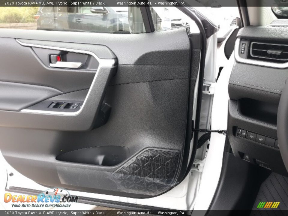2020 Toyota RAV4 XLE AWD Hybrid Super White / Black Photo #7