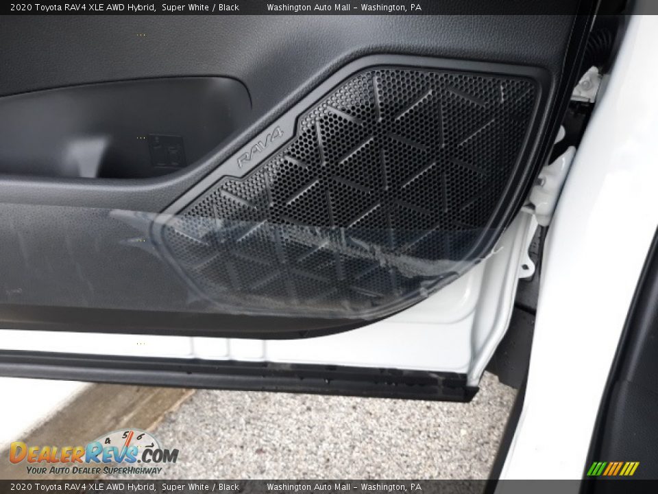 2020 Toyota RAV4 XLE AWD Hybrid Super White / Black Photo #9