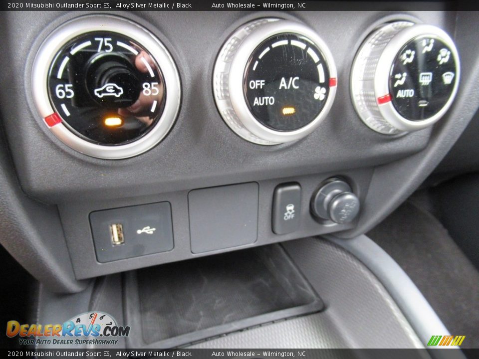 Controls of 2020 Mitsubishi Outlander Sport ES Photo #17