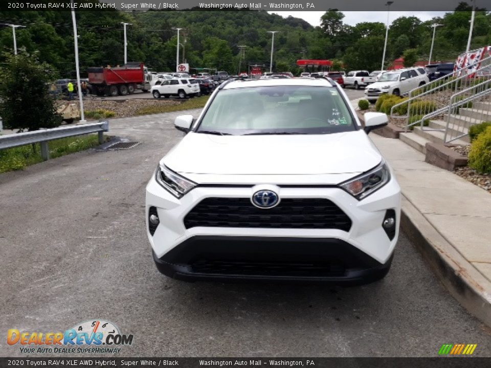 2020 Toyota RAV4 XLE AWD Hybrid Super White / Black Photo #30