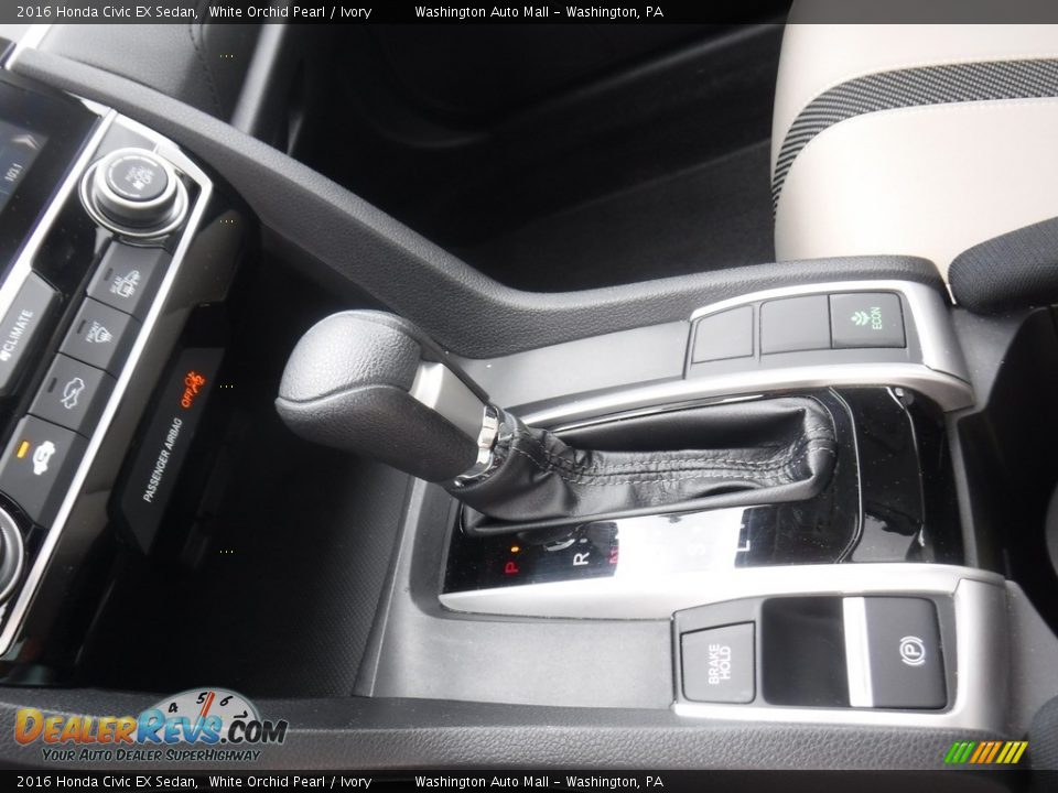 2016 Honda Civic EX Sedan White Orchid Pearl / Ivory Photo #17