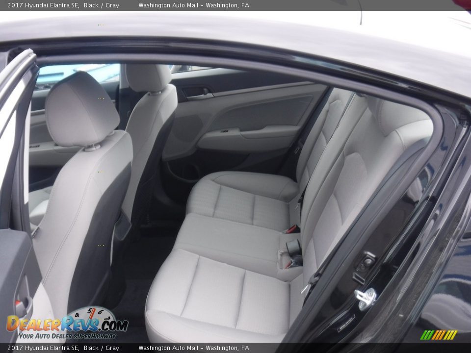 2017 Hyundai Elantra SE Black / Gray Photo #23