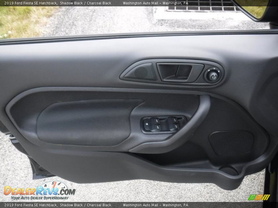 2019 Ford Fiesta SE Hatchback Shadow Black / Charcoal Black Photo #14