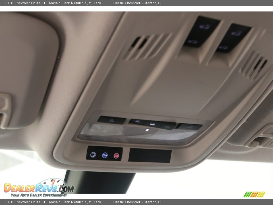 2018 Chevrolet Cruze LT Mosaic Black Metallic / Jet Black Photo #10