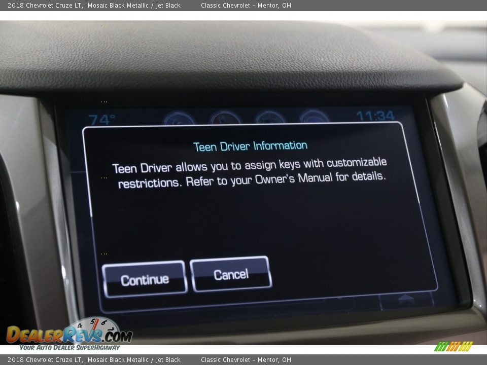 2018 Chevrolet Cruze LT Mosaic Black Metallic / Jet Black Photo #17