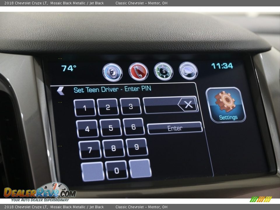 2018 Chevrolet Cruze LT Mosaic Black Metallic / Jet Black Photo #18