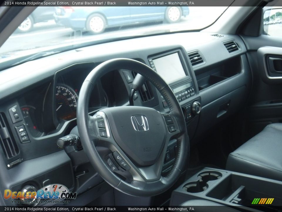 2014 Honda Ridgeline Special Edition Crystal Black Pearl / Black Photo #18